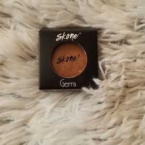 Skone eyeshadow